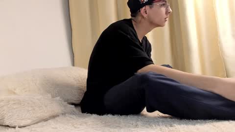 alejo online show from December 5, 4:42 am