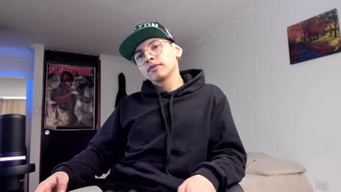 alejo online show from December 11, 2:39 pm