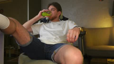 Alex online show from October 28, 8:33 pm