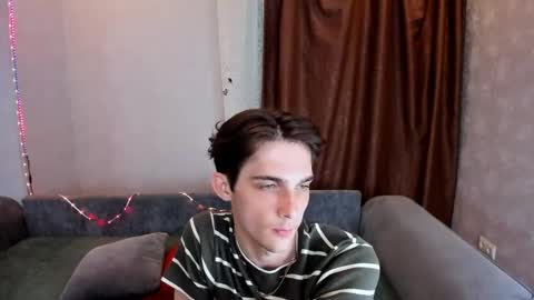 Aaron Bang online show from June 4, 4:35 pm