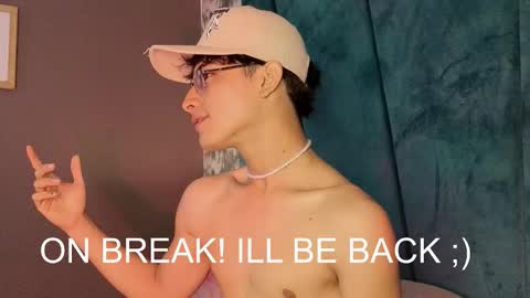 Aaron Ezequiel online show from November 27, 1:53 am