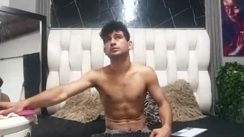 aaron_haren online show from April 29, 9:54 pm