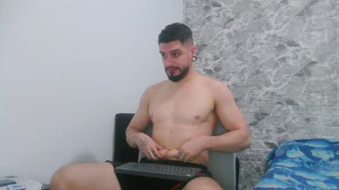 Aaron kwok online show from January 31, 11:35 am