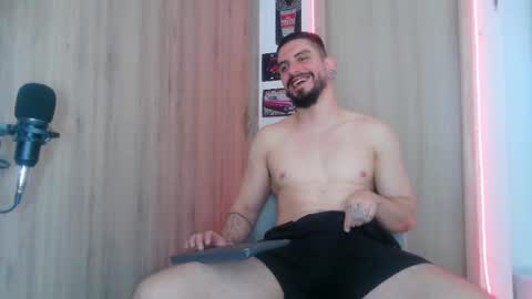 Aaron kwok online show from October 11, 10:14 pm