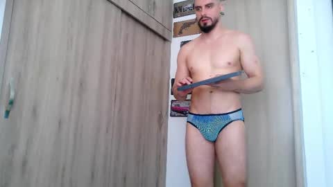 Aaron kwok online show from September 28, 6:39 pm