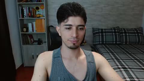 Aaron online show from October 6, 8:46 pm