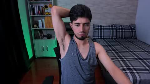 Aaron online show from September 14, 8:33 pm