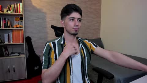 Aaron online show from March 1, 6:54 pm