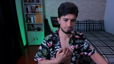 Aaron online show from September 16, 8:53 pm