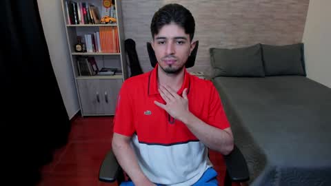 Aaron online show from December 16, 7:00 pm