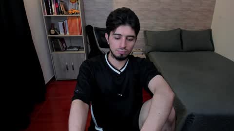 Aaron online show from January 20, 9:11 pm