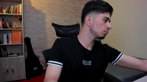 Aaron online show from March 3, 5:56 pm