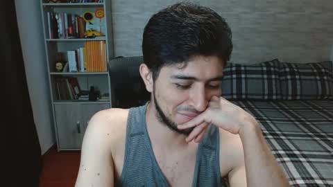 Aaron online show from September 28, 8:29 pm