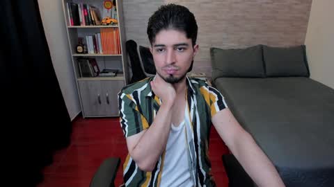 Aaron online show from December 24, 10:49 pm