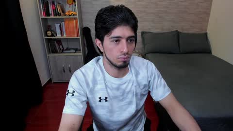 Aaron online show from February 3, 6:07 pm