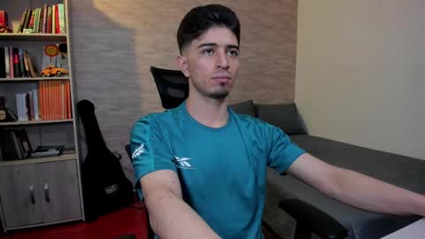 Aaron online show from February 26, 8:20 pm