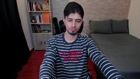 Aaron online show from December 15, 10:26 pm