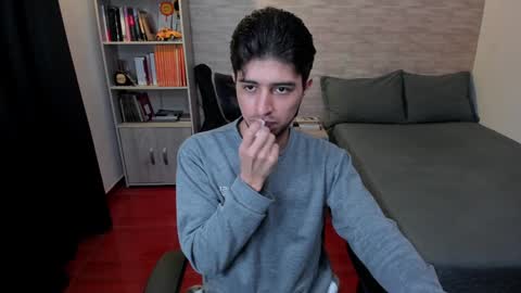 Aaron online show from January 5, 10:40 pm