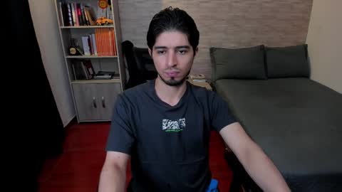 Aaron online show from February 22, 10:37 pm