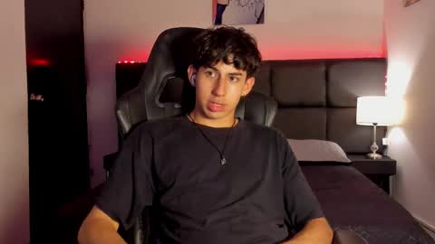 Aron online show from October 2, 7:18 pm