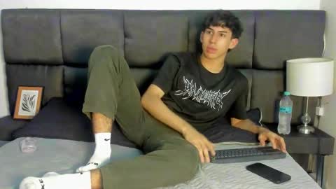 Aron online show from September 25, 6:51 pm