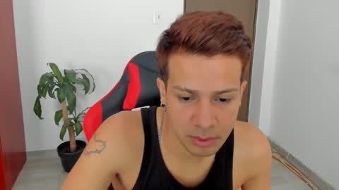 Independence model AbelAsburgo online show from January 8, 6:46 pm