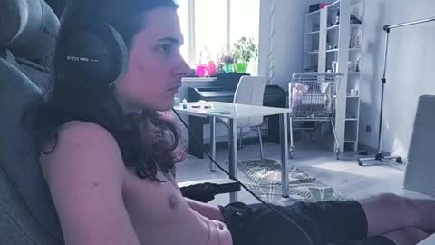 hi  cum in pvt noi extra tip online show from April 13, 9:54 am