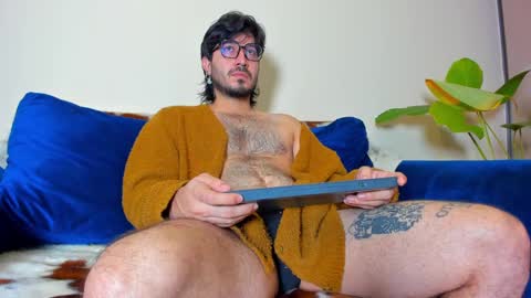 R. online show from February 10, 12:39 pm