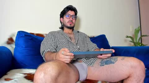 R. online show from March 6, 9:25 am