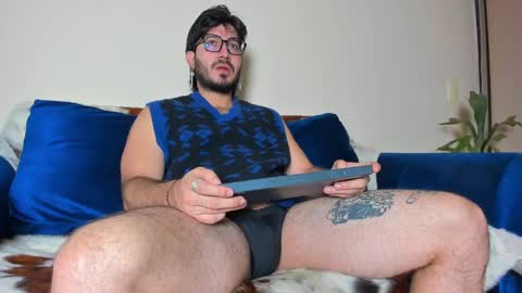 R. online show from January 12, 10:02 am