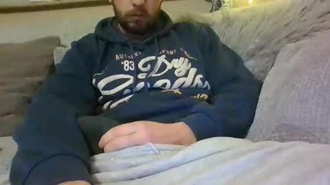 Snapshot of adam0910 chatting on January 15, 12:19 am adam0910 online show from January 15, 12:19 am