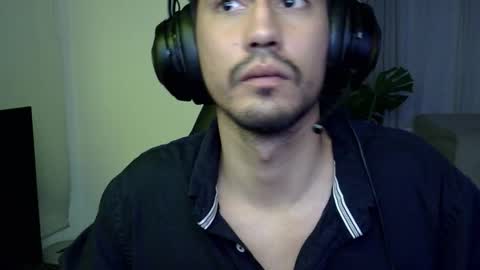Snapshot of adam_evehotroom chatting on October 19, 4:39 am adam_evehotroom online show from October 19, 4:39 am