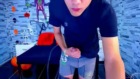 adam hot11 online show from October 17, 10:36 pm