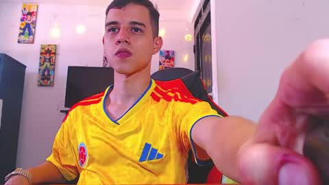 adam hot11 online show from March 19, 8:34 pm