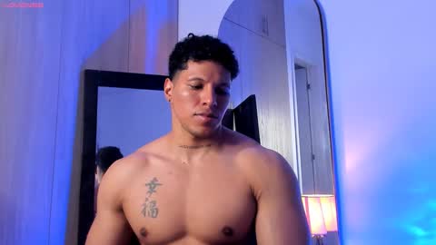 adambrocs1 online show from November 11, 7:02 am