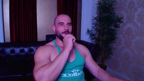 Snapshot of adamjameson chatting on September 19, 7:42 am AdamJameson online show from September 19, 7:42 am