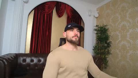 Snapshot of adamjameson chatting on February 17, 6:31 am AdamJameson online show from February 17, 6:31 am