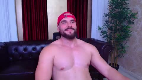 Snapshot of adamjameson chatting on September 17, 7:31 am AdamJameson online show from September 17, 7:31 am