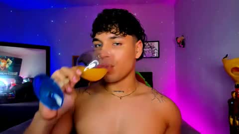 Adams online show from January 10, 12:05 am