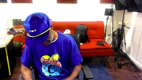 adick_ting online show from October 26, 11:51 pm