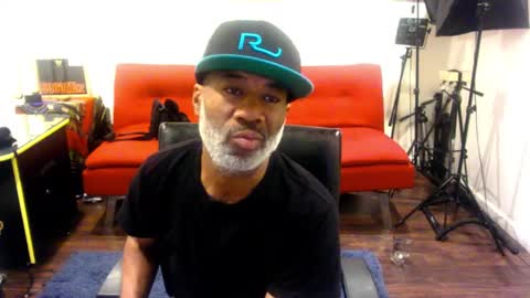 adick_ting online show from November 16, 6:43 pm