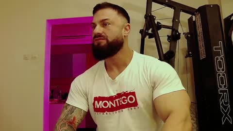 Adonis online show from January 31, 7:40 pm