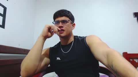 adonis_walkerx online show from October 21, 1:52 am