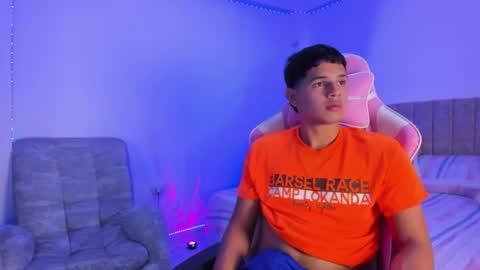 ADRIAN online show from April 18, 7:07 pm