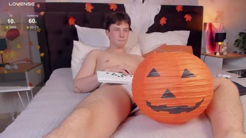 Snapshot of adrianoaubert chatting on October 20, 12:20 pm adrianoaubert online show from October 20, 12:20 pm