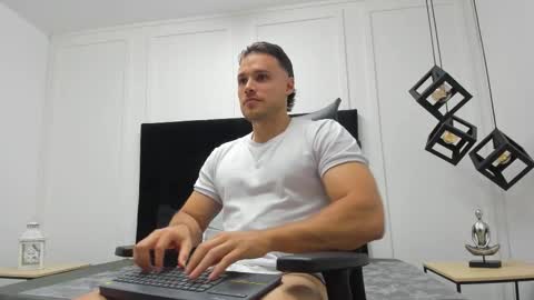 Adrein Roche online show from October 10, 12:04 am