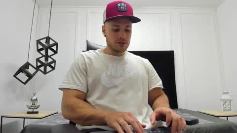 Adrein Roche online show from September 23, 11:04 pm