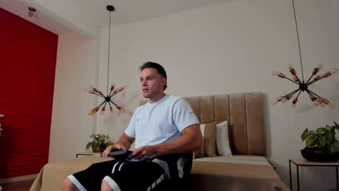 Adrein Roche online show from February 26, 12:27 am