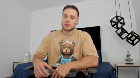 Adrein Roche online show from March 9, 11:14 pm