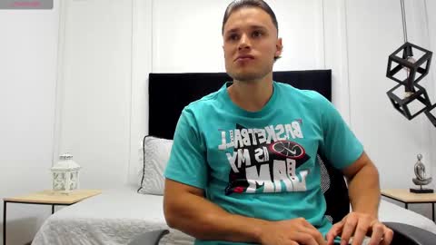 Adrein Roche online show from January 24, 11:45 pm